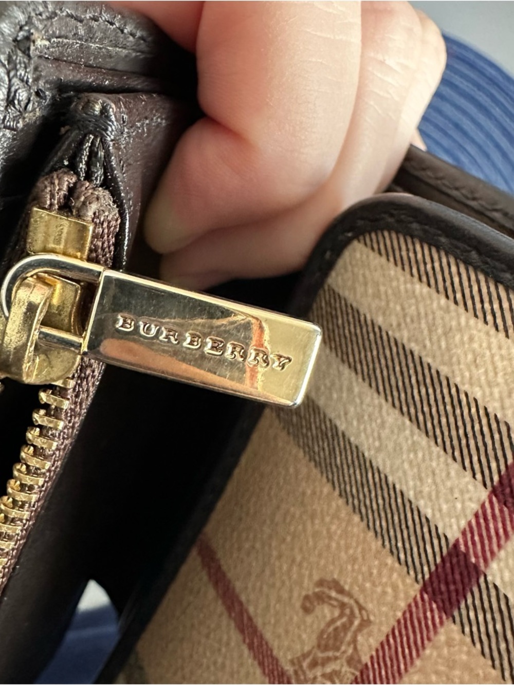 Burberry Beige Black Red Check Wallet - Picture 12 of 15